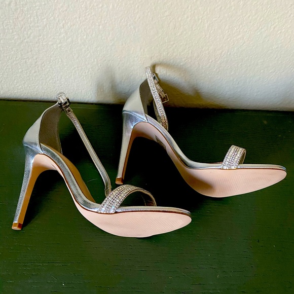 Aldo Silver Heels with Diamond Jewel Strap - Picture 2 of 3